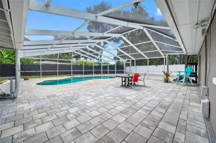 1211 Russell Dr N, Saint Petersburg, FL 33710 - Photo 35