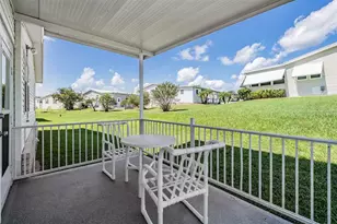 37601 Neukom Ave, Zephyrhills, FL 33541 - Photo 5