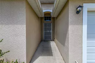 37154 Highland Bluff Cir, Dade City, FL 33523 - Photo 45