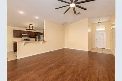 37154 Highland Bluff Circle, Dade City, FL 33523 - Photo 9