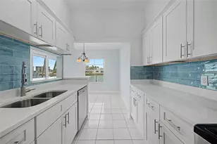 519 Plaza Seville Ct, Treasure Island, FL 33706 - Photo 7
