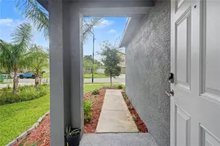 6357 Beverly Hls Dr, Zephyrhills, FL 33541 - Photo 7