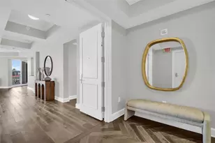 300 Beach Dr NE, Saint Petersburg, FL 33701 - Photo 9