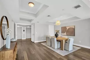 300 Beach Dr NE, Saint Petersburg, FL 33701 - Photo 13