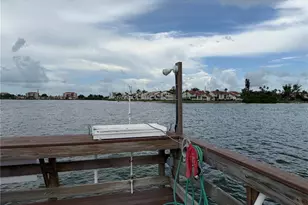 5200 Brittany Dr S, Saint Petersburg, FL 33715 - Photo 13