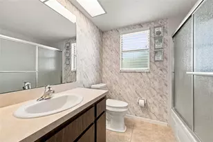 10681 Seminole Forest St E, Seminole, FL 33778 - Photo 25