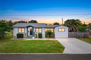 440 42nd St N, Saint Petersburg, FL 33713 - Photo 1