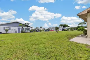 110 Gloucester Blvd, Sun City Center, FL 33573 - Photo 43