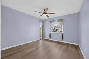 110 Gloucester Blvd, Sun City Center, FL 33573 - Photo 27