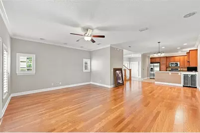 133 Valencia Circle, Saint Petersburg, FL 33716 - Photo 13