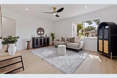 2465 38th Street N, Saint Petersburg, FL 33713 - Photo 5
