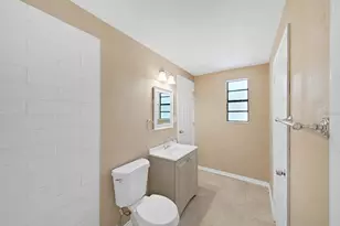 4411 Bass St, Tampa, FL 33617 - Photo 41
