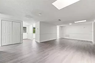 11666 Seminole Dr, New Port Richey, FL 34654 - Photo 9