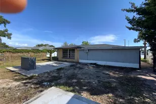 7905 Mimosa Dr, Port Richey, FL 34668 - Photo 11