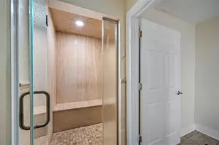 10263 Gandy Blvd N, Saint Petersburg, FL 33702 - Photo 65