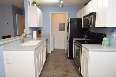 10263 Gandy Boulevard N #2403, Saint Petersburg, FL 33702 - Photo 7