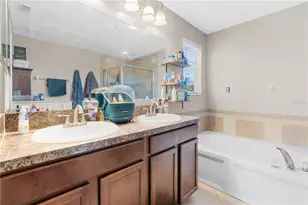 7719 Maroon Peak Dr, Ruskin, FL 33573 - Photo 27