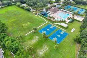 19144 Weymouth Dr, Land O Lakes, FL 34638 - Photo 39