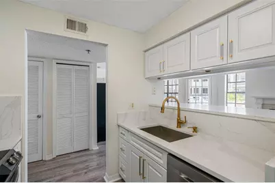 1000 W Horatio Street #114, Tampa, FL 33606 - Photo 15