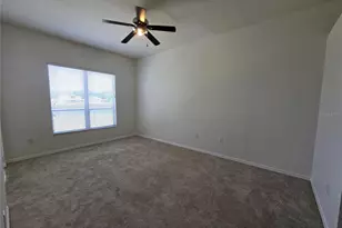 15305 Palomapark Ln, Lithia, FL 33547 - Photo 13