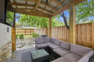 1913 E Hanna Ave, Tampa, FL 33610 - Photo 25