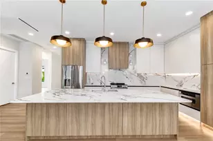 2112 W Farwell Dr, Tampa, FL 33603 - Photo 27