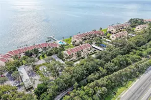 7510 Sunshine Skyway Ln S, Saint Petersburg, FL 33711 - Photo 5