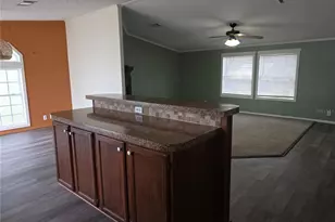 1020 Brinwood Dr, Seffner, FL 33584 - Photo 15