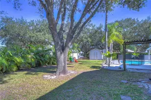 9502 Sunnyoak Dr, Riverview, FL 33569 - Photo 27