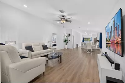 5761 Helmsman Court, Tampa, FL 33619 - Photo 11