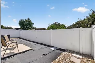 5761 Helmsman Ct, Tampa, FL 33619 - Photo 39