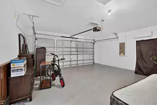 5761 Helmsman Ct, Tampa, FL 33619 - Photo 37