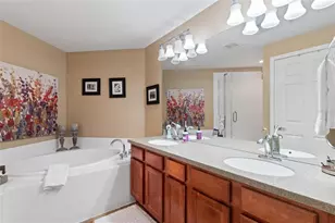 2061 Carriage Ln, Clearwater, FL 33765 - Photo 15