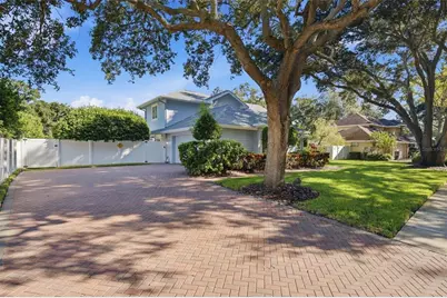 12383 Windtree Boulevard, Seminole, FL 33772 - Photo 5