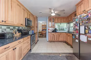 2630 Keysville Dr, Lithia, FL 33547 - Photo 27