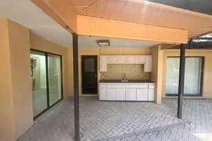 6701 Pemberton View Dr, Seffner, FL 33584 - Photo 5