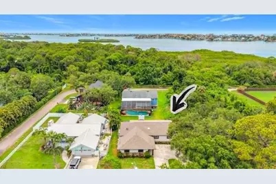 12756 Poinsettia Avenue, Seminole, FL 33776 - Photo 29