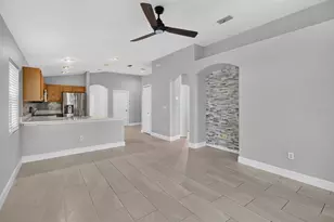 7961 Carriage Pointe Dr, Gibsonton, FL 33534 - Photo 13