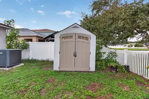 7961 Carriage Pointe Dr, Gibsonton, FL 33534 - Photo 39