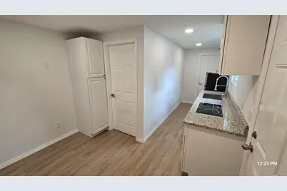 3142 Diana Dr #C, Zephyrhills, FL 33541 - Photo 3
