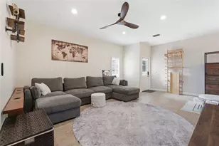 1873 64th Ave N, Saint Petersburg, FL 33702 - Photo 9