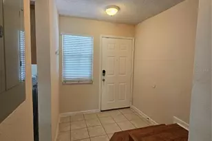 5202 Sunridge Palms Dr, Tampa, FL 33617 - Photo 3