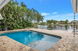 1963 Kansas Ave NE, Saint Petersburg, FL 33703 - Photo 27