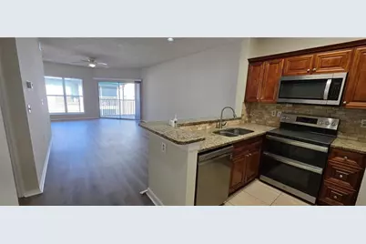4115 Chatham Oak Court #210, Tampa, FL 33624 - Photo 5