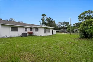 12002 Gaines Ct, Tampa, FL 33618 - Photo 9