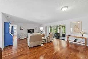 1803 New Bedford Dr, Sun City Center, FL 33573 - Photo 5