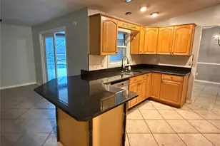 5521 Redhawk Dr, New Port Richey, FL 34655 - Photo 9
