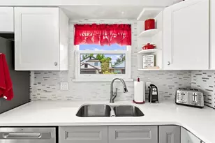 2234 Springflower Dr, Clearwater, FL 33763 - Photo 11