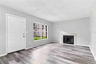 4021 Tumble Wood Trl, Tampa, FL 33613 - Photo 5