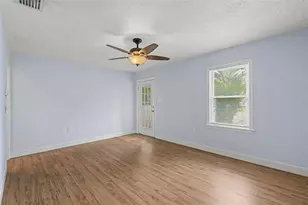 3208 W Hartnett Ave, Tampa, FL 33611 - Photo 11